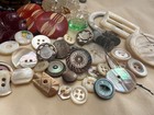 165 Vintage Buttons Lot Bakelite Glass Shell Metal Sets Hand Picked — photo 2
