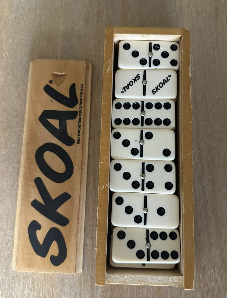 Juego de dominó de tabaco para masticar Skoal vintage RARO caja de madera y cartas de juego Foto 4 de 4