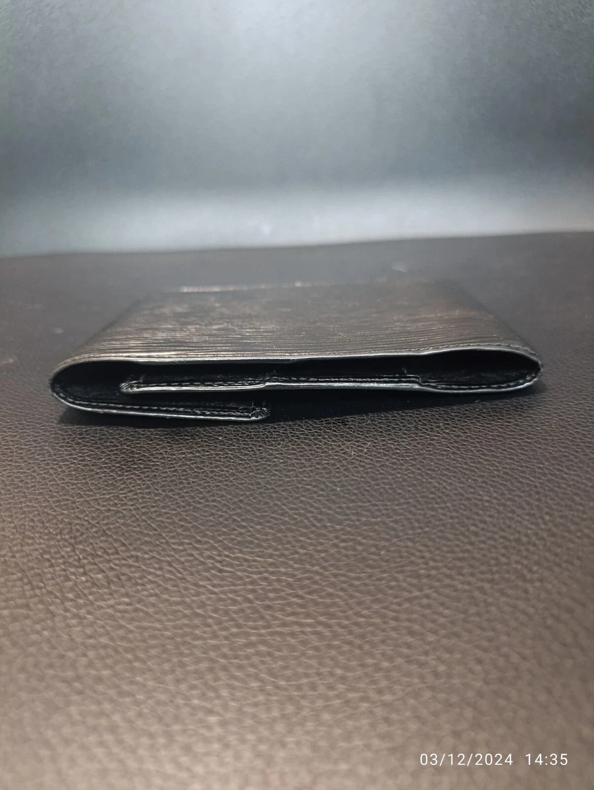 LOUIS VUITTON（LV） 1996 Louis Vuitton LV PORTE CHEQUE cuir Épi 1996 Boîte Dutsbag Bah