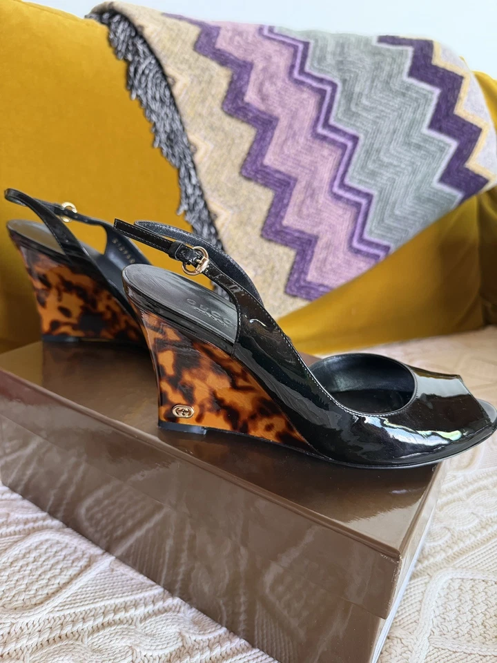 Gucci Black Patent Leather Slingback Shoes Sandals. Tortoise Wedges Size 36 - Image 1 of 4