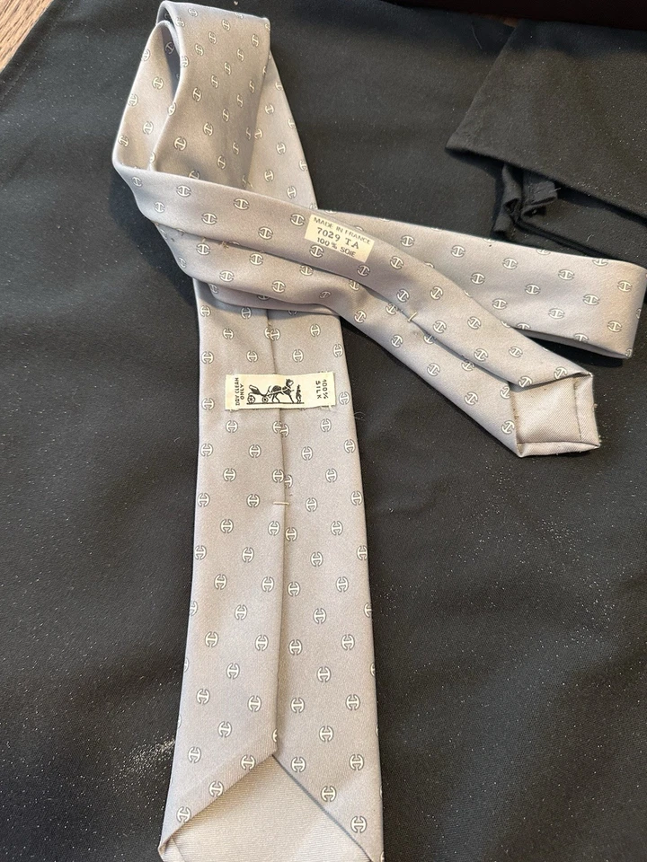 Corbata HERMES Paris Gris 100% Seda Patrón Cadena Foto 3 de 4