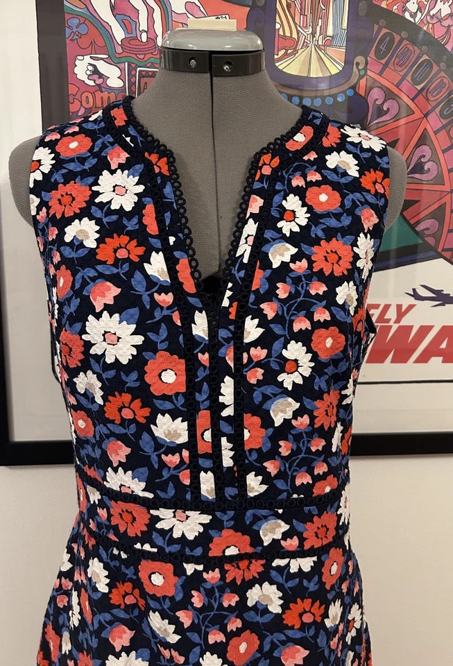 Vestido justo Kate Spade Ditzy margarida jacquard sem mangas tamanho 10 acabamento ilhós - Imagem 2 de 4