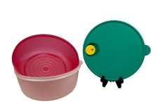 Vintage Tupperware Fruit & Berry Strainer Colander Bowl  Flow Through EUC