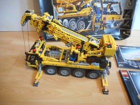 LEGO Technic Mobile Crane with Box (Lego No: 8421)