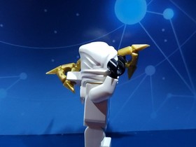 LEGO NINJAGO The Golden Weapons Minifigure Zane DX njo0018 Ice Dragon 2260