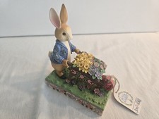 NEW! BEATRIX POTTER JIM SHORE PETER RABBIT W/WHEELBARROW FIGURINE  T6014048