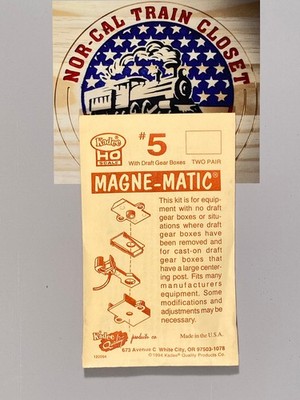 Kadee HO Scale #5 All Metal Magne-Matic Couplers with draft gear boxes (2 Pair)