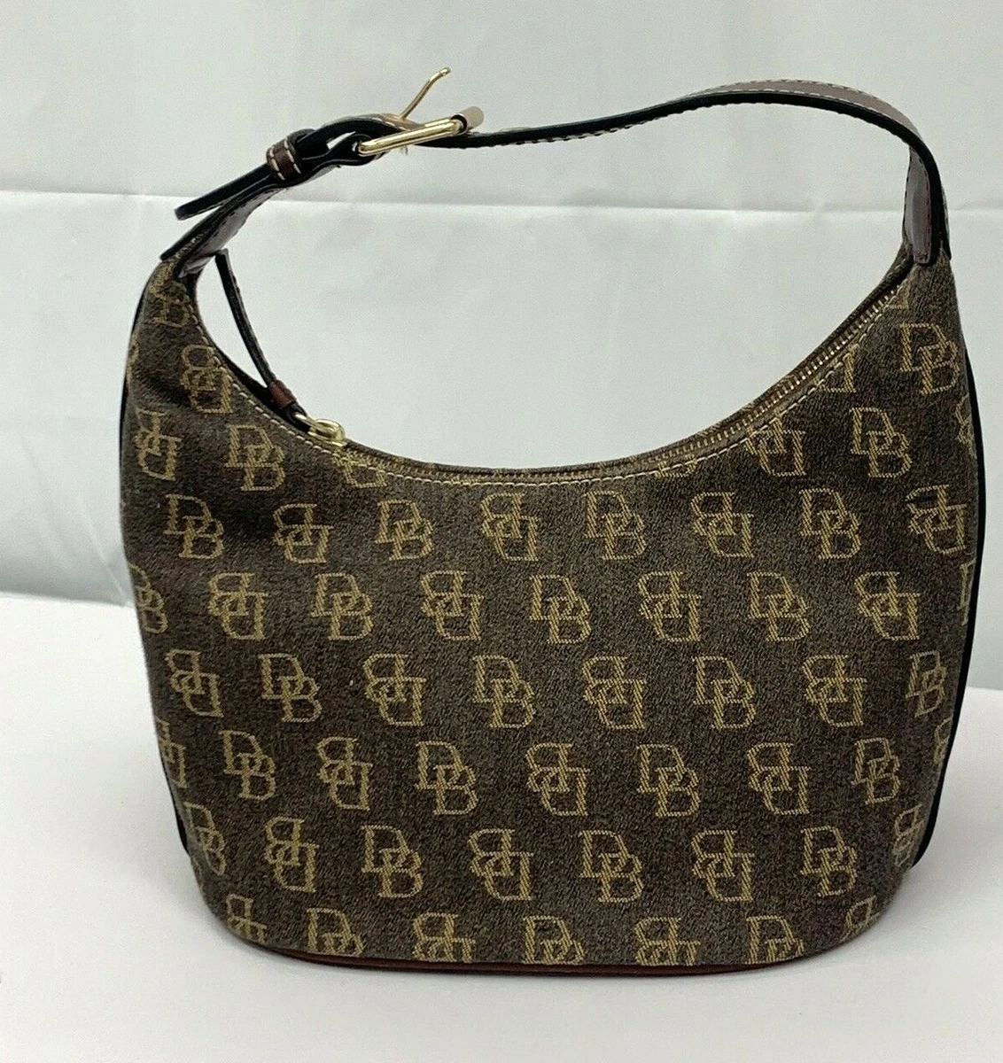 Dooney and hotsell bourke logo bag
