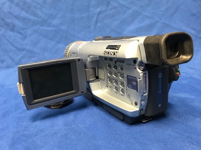 SONY　DCR-TRV300　Digital8　8mm対応 SONY DCR-TRV300 Digital8 8mm対応