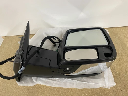 2025 Ram 2500 Right Passenger Side Signal Towing Door Mirror OEM Power Fold