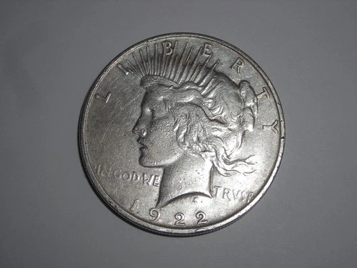 1922 Peace Silver Dollar - Philedlphia - Good Circulated Condition LOOK