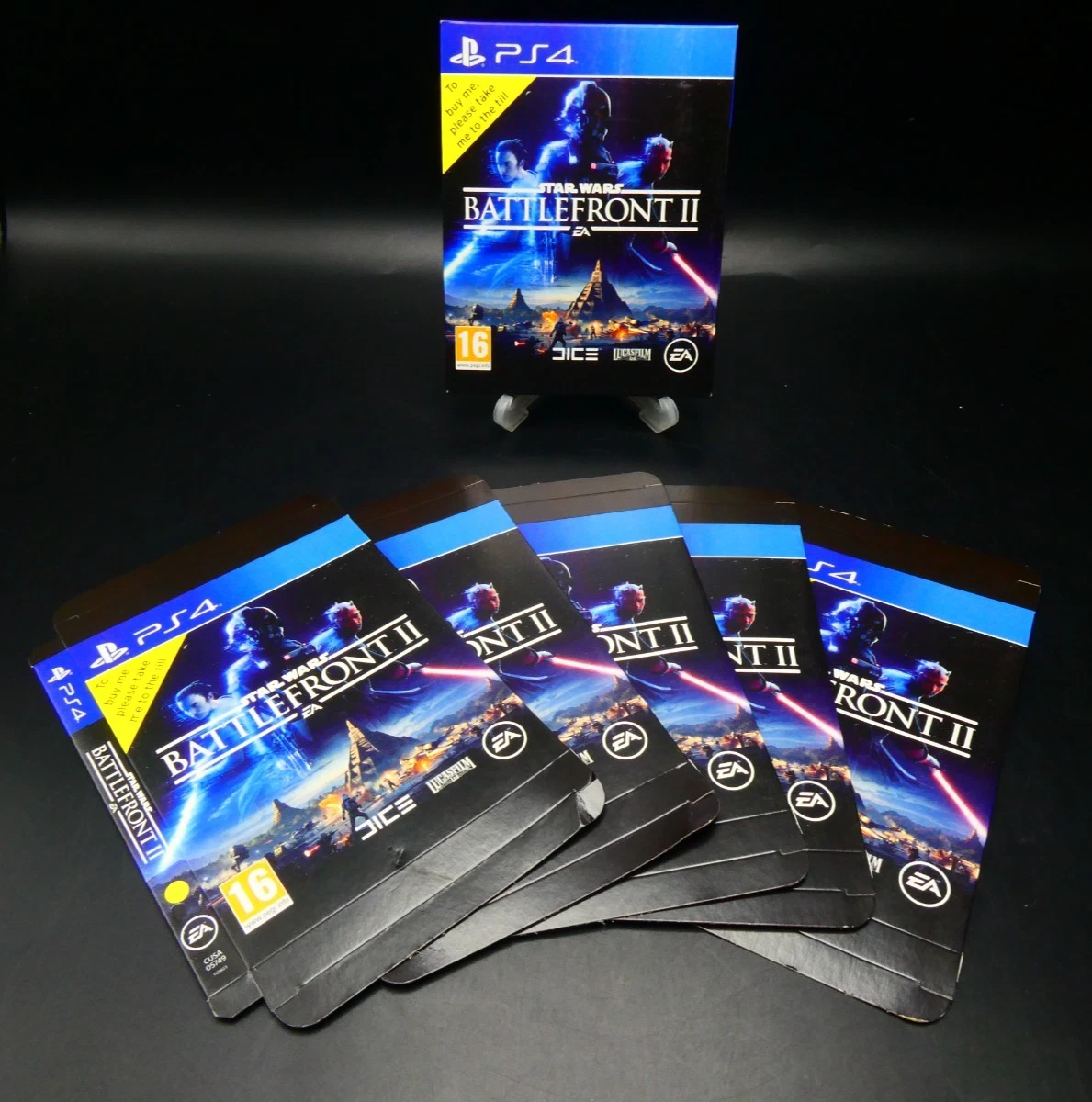 PLV Star Wars Battlefront II Pour PS4 – Présentoir Triangle 40x40x40 Cm à Monter