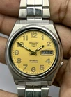 Vintage Seiko 5 Automatic Beige Day/Date 17 Jewels Japanese Men wrist Watch