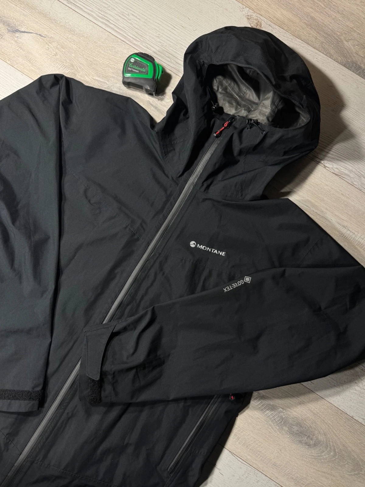 Montane Gore-Tex Jacket Mens L Black Waterproof Hooded Outdoor Hiking Shell y2k