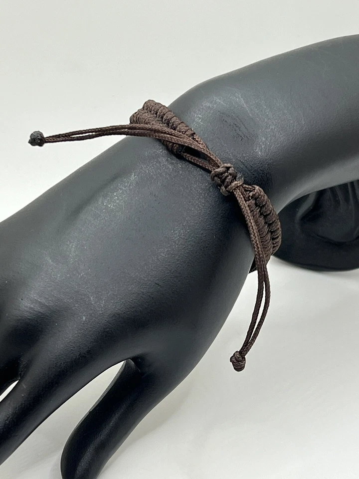 Pulseira de praia ajustável macramê marrom flor porcelana branca/laranja/aqua em excelente estado usado - Imagem 3 de 4