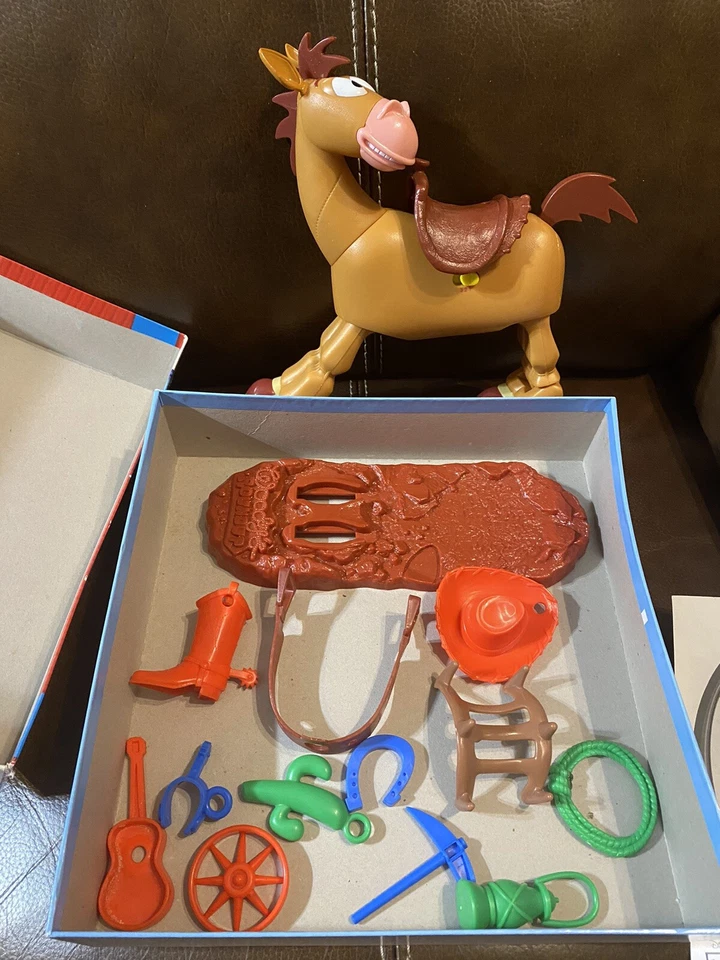 Disney Pixar Toy Story 3 Buckaroo!  Juego Hasbro 2010- completo-con instrucciones Foto 3 de 4
