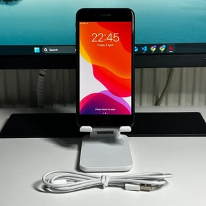 Apple iPhone 7 32GB Schwarz Entsperrt 77% Akku iOS 15 Top Zustand