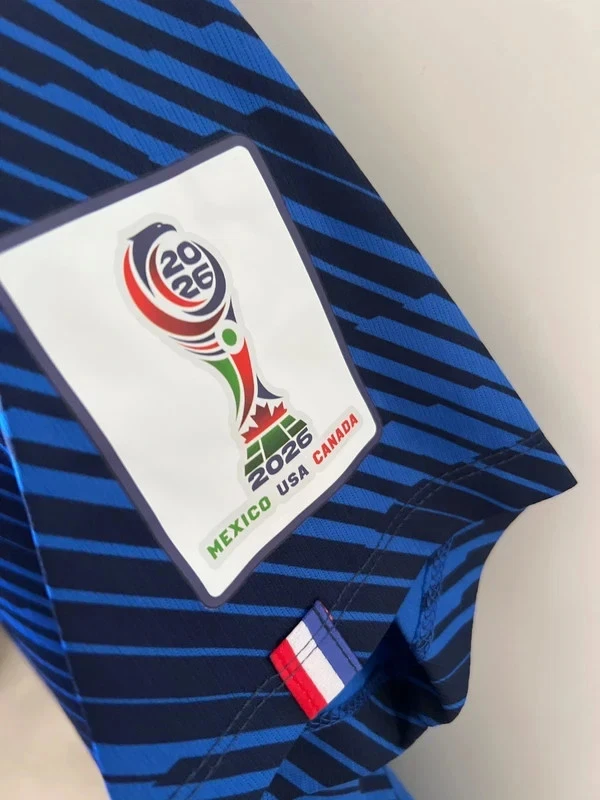 Maillot domicile équipe de France enfant cdm 2026 (toute taille) - Photo 4/4