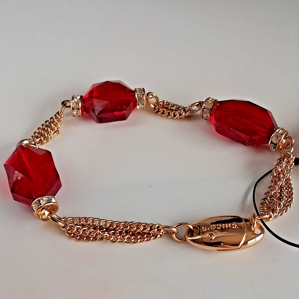 Pulseira de corrente Chico's facetada vermelha Lucite Bead tom dourado nova com etiquetas 8" - Imagem 3 de 4