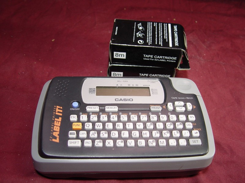 Casio EZ Label Printer Label It KL-120 - TESTED WORKING W/8 Tapes