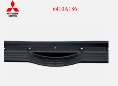 MITSUBISHI Genuine Step, RR Bumper PAJERO/MONTERO 2006/09-2013/02