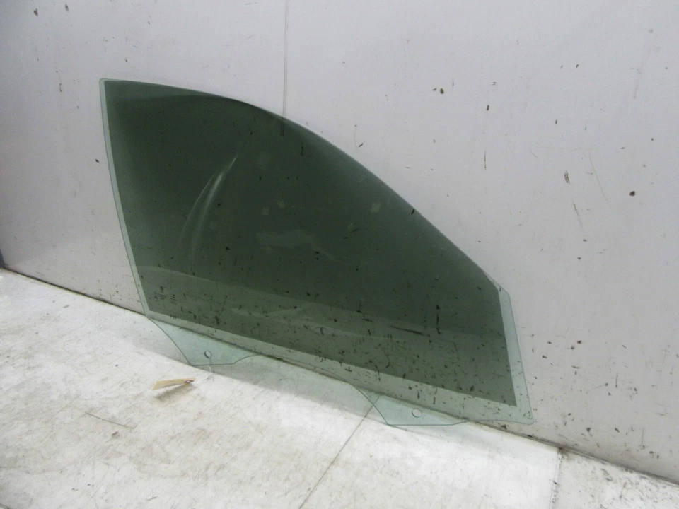 BMW 328xi F30 2012-2016 OEM puerta delantera derecha ventana panel de vidrio Foto 2 de 4