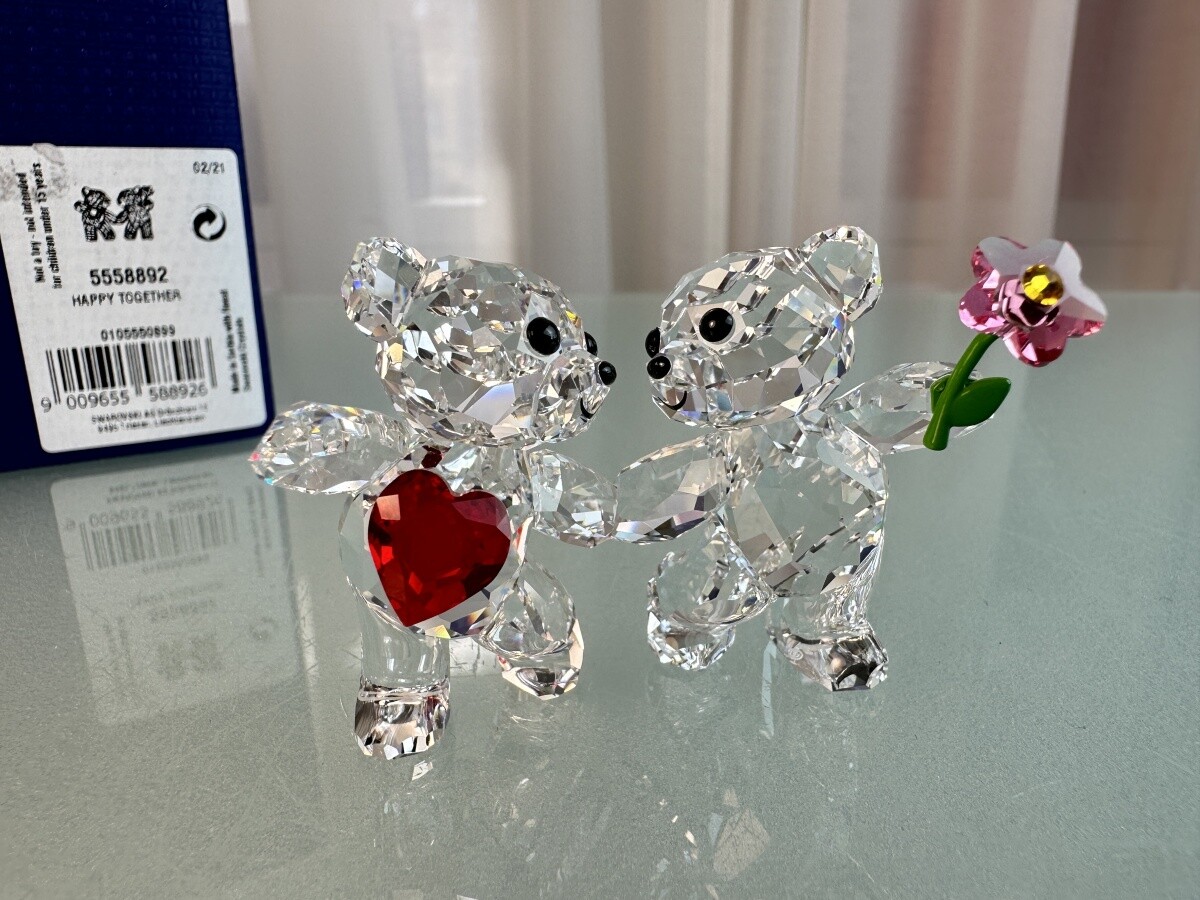 Swarovski Figurine 5558892 Kris Bear Together Happy Inch. Original