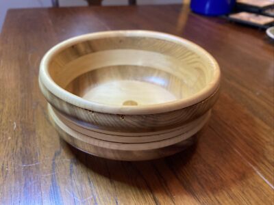 Vintage Hand Turned Segmented Ribbed Wood Bowl/Nut Dish 8  x 3'' Signed By Artist
