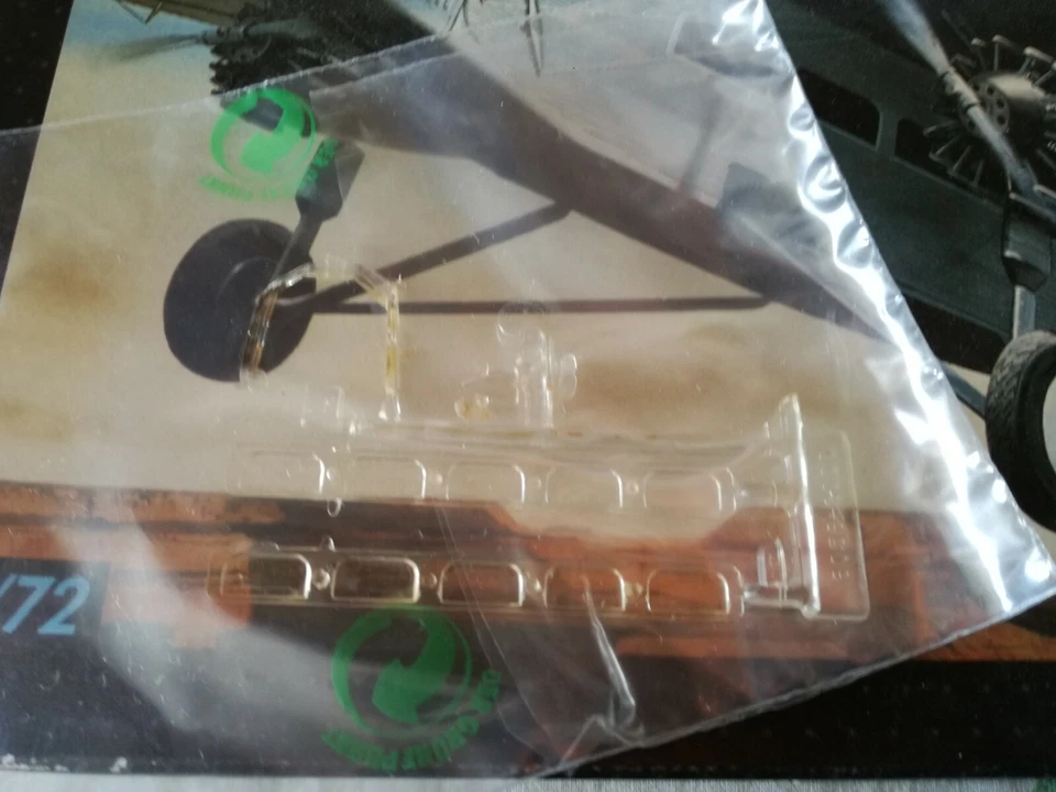 MONOGRAM FORD 5-AT TRI-MOTOR cod 74017 - KIT 1/72 - - Immagine 4 di 4