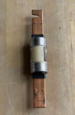COOPER BUSSMANN FRS-R-150 FUSETRON DUAL ELEMENT TIME DELAY FUSE 150A 600V