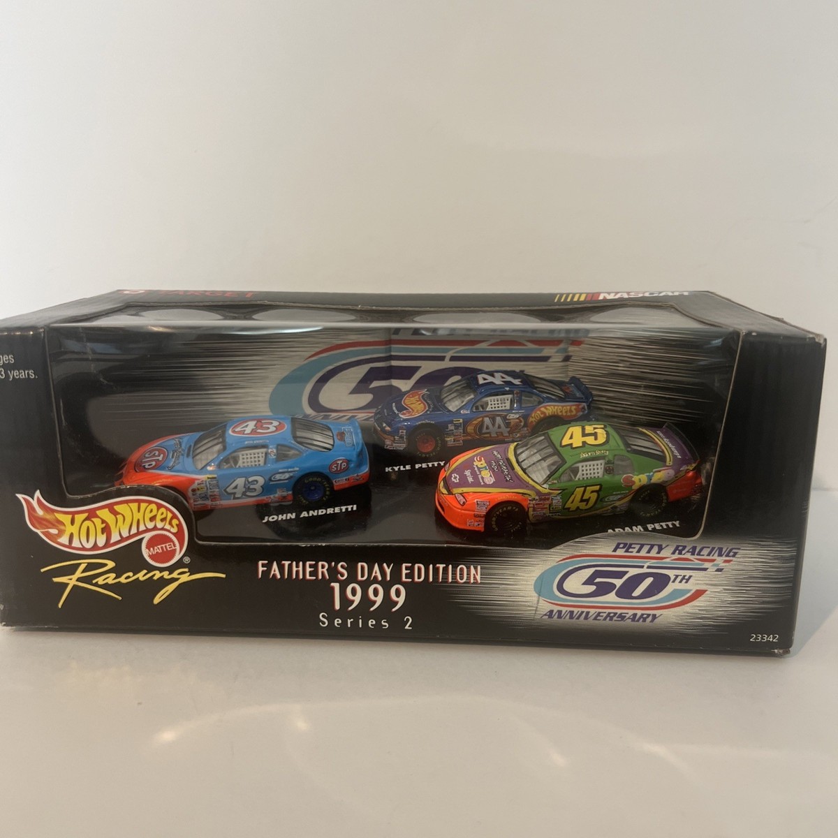 ホットウィール ナスカー PETTY RACING ファーザーズデイエディション Hot Wheels Nascar Petty Racing Father's Day Edition | eBay