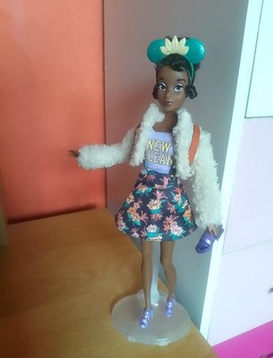 Disney Store ILY 4EVER klassische Tiana Barbie Puppe 30cm