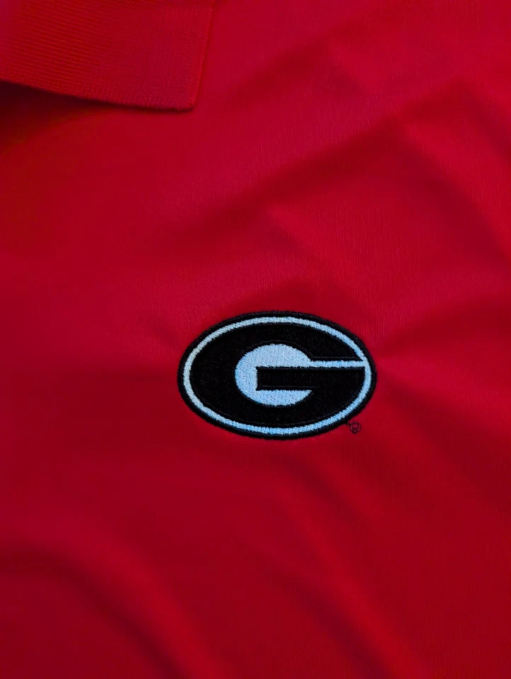 Camisa Polo de Golf Georgia Bulldogs Para Hombres Grande Campeón de Fútbol de la NCAA Dri Fit Foto 3 de 4