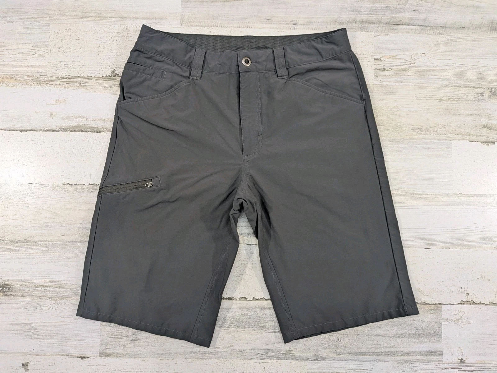 Patagonia Shorts Mens Fits 32x11.5 Dark Gray Quandary Cargo Hiking