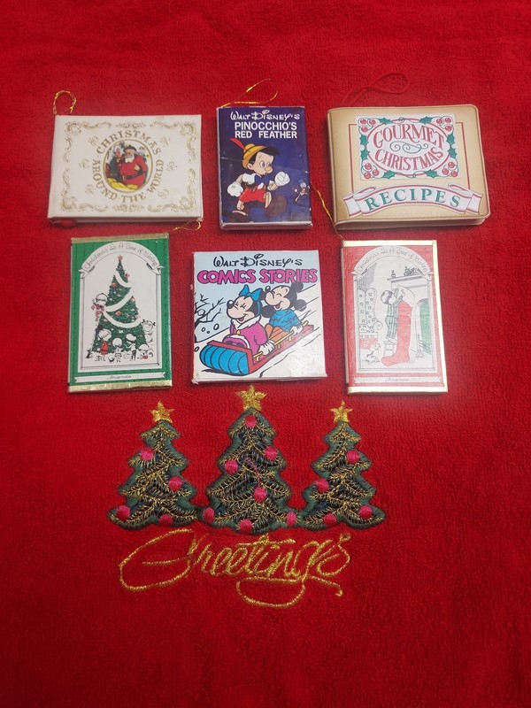 Vintage Christmas Mini Book Ornaments Lot Of 6 !