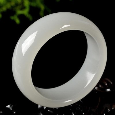 Hetian Jade Is Warm Gathering The Essence of Heaven and Earth and The Essence