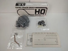 Vintage Tichy Train Group HO Scale 22' Wood Ore Cars Kit #4012 Unassembled 2-Car