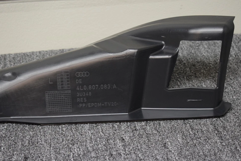 AUDI Q7 2016 adaptador delantero izquierdo guía de aire OEM de fábrica Foto 3 de 4