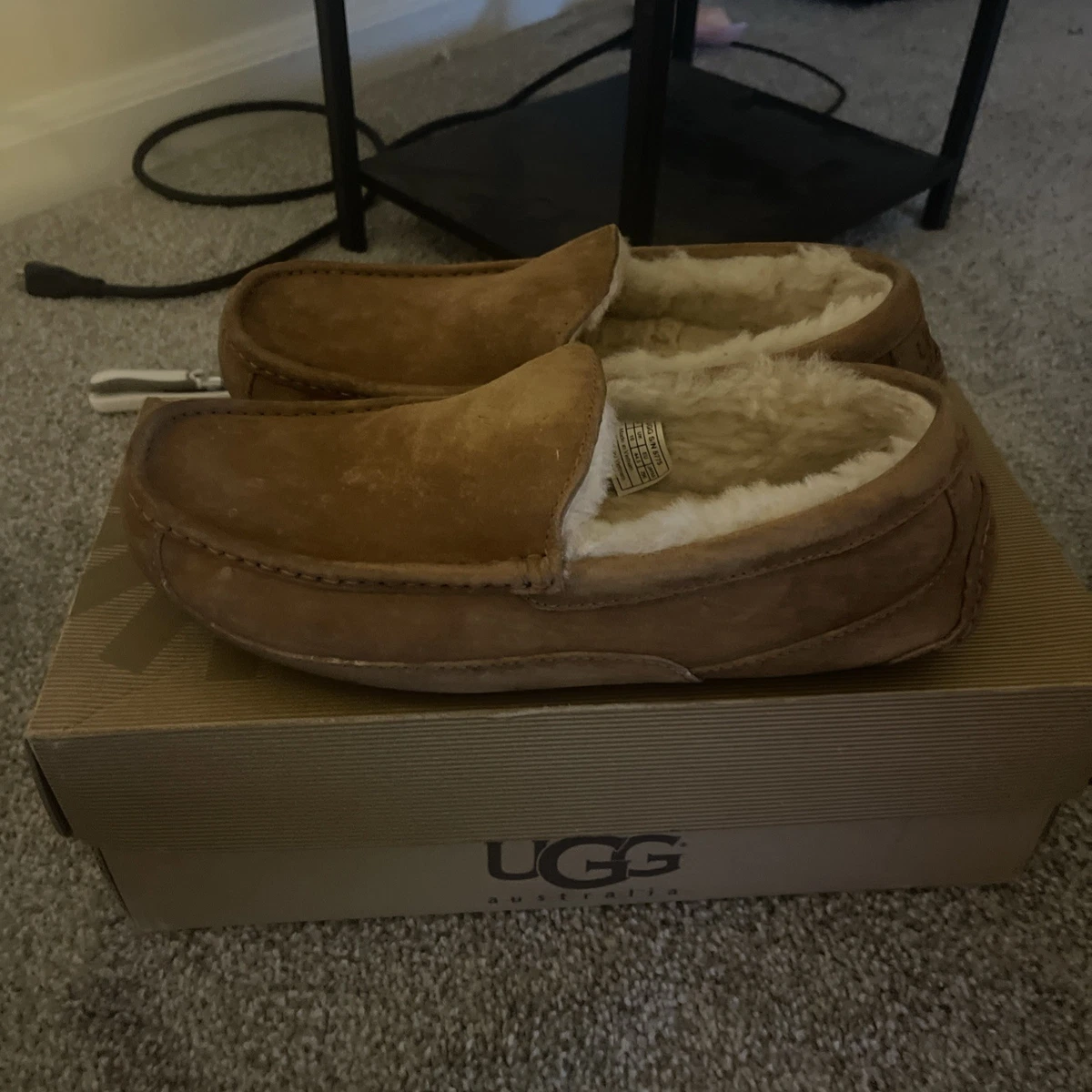 UGG Leather Upper Brown Slippers for Men for sale | eBay display picture 1