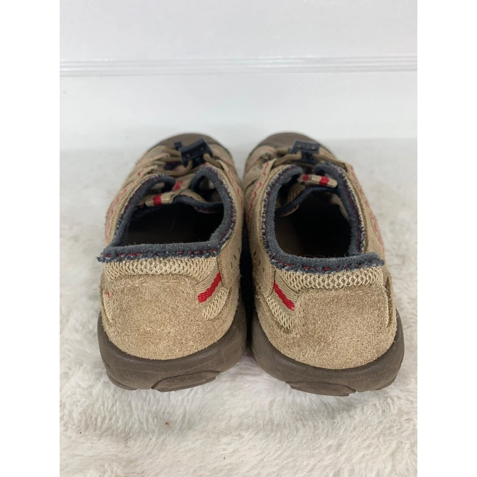 Zapatos sin cordones Lands End para niños talla 1 al aire libre beige y rojo Foto 3 de 4