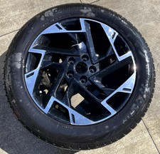 KIA SPORTAGE 19x7-1/2 5 SPOKE ALLOY WHEEL RIM W/ TIRE (ONLY#1) 2023-2025 #109233