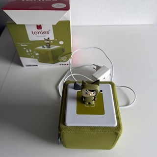 tonies Starterset mit Toniebox Grün 2 Zusätzliche Tonies | Neuwertig