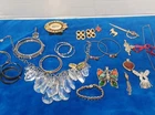Lot of 20 Pieces of Vintage Costume Jewelry