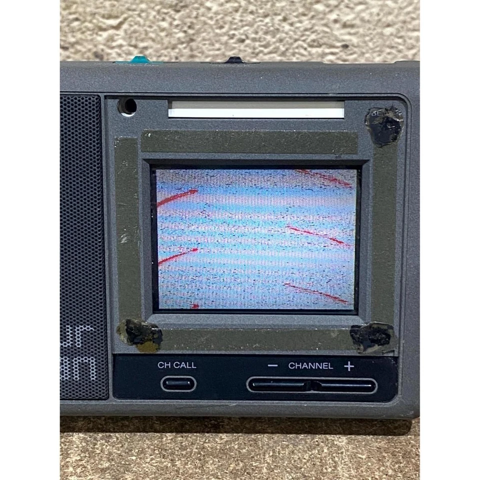 Vintage Sony Watchman FDL-390BE LCD Colour Television Grey 3" Display Portable - Image 2 of 4