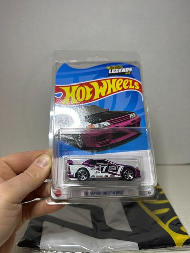 Hot Wheels 2022 Legends Tour Exclusive Nissan Skyline GT-R R32 Diecast Metal Toy - Picture 3 of 4