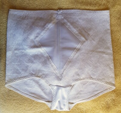 NATURANA Unterhose weiß flach Bauch Gr. 50 (EU 90) XXL NEU OHNE ETIKETT Girdle