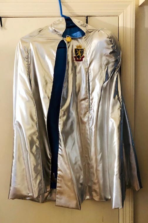 Disfraz de caballero medieval para niños casco escudo escudo casero único en su clase