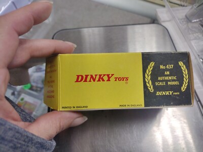 Dinky Toys #437 Muir Hill 2-WL Loader Yellow Made In England