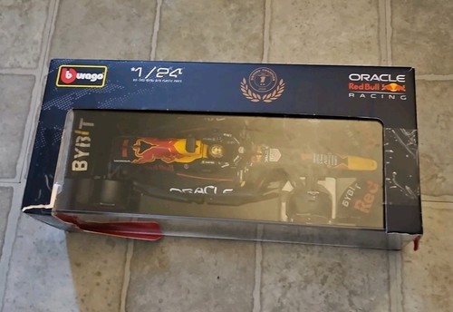 1/24 Burago RB19 Oracle Red Bull Max Verstappen Honda  Powered F1 Formula 1 VHTF - Picture 2 of 7