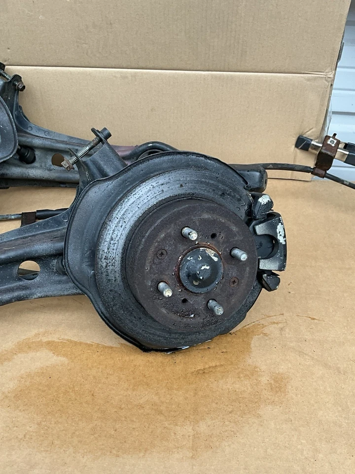 92-00 Honda Civic 94-01 Acura Integra Rear Disc Brake Trailing Arm OEM Set - Image 3 of 4